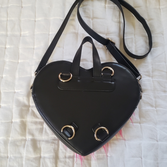 New Dolls Kill Widow Run From Suburbia Faux Fur Convertible Pink Black Backpack - Picture 6 of 7